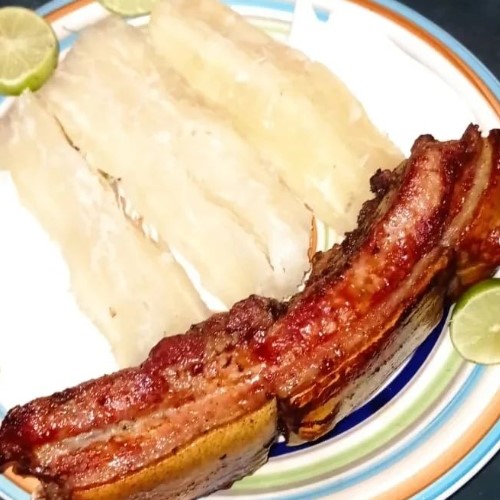 Chicharrón con Yuca